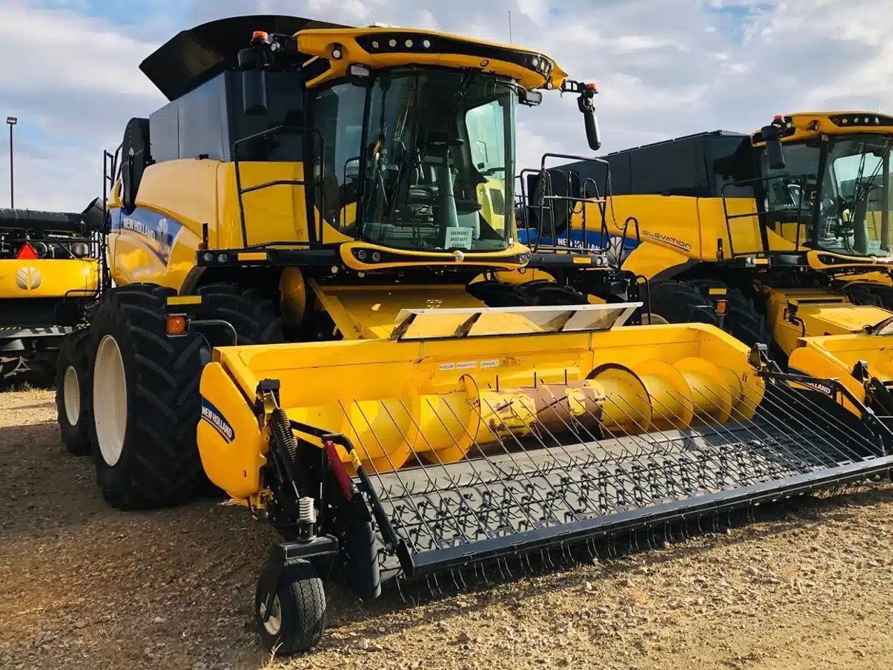 2017 New Holland CX8.90 Batteuse
