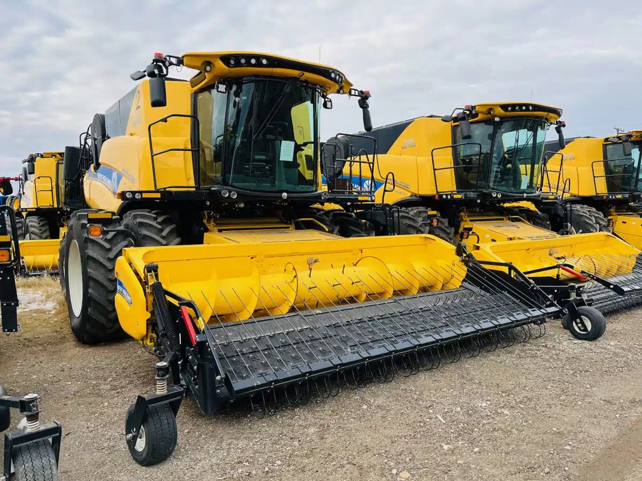 2023 New Holland CR9.90Z Batteuse