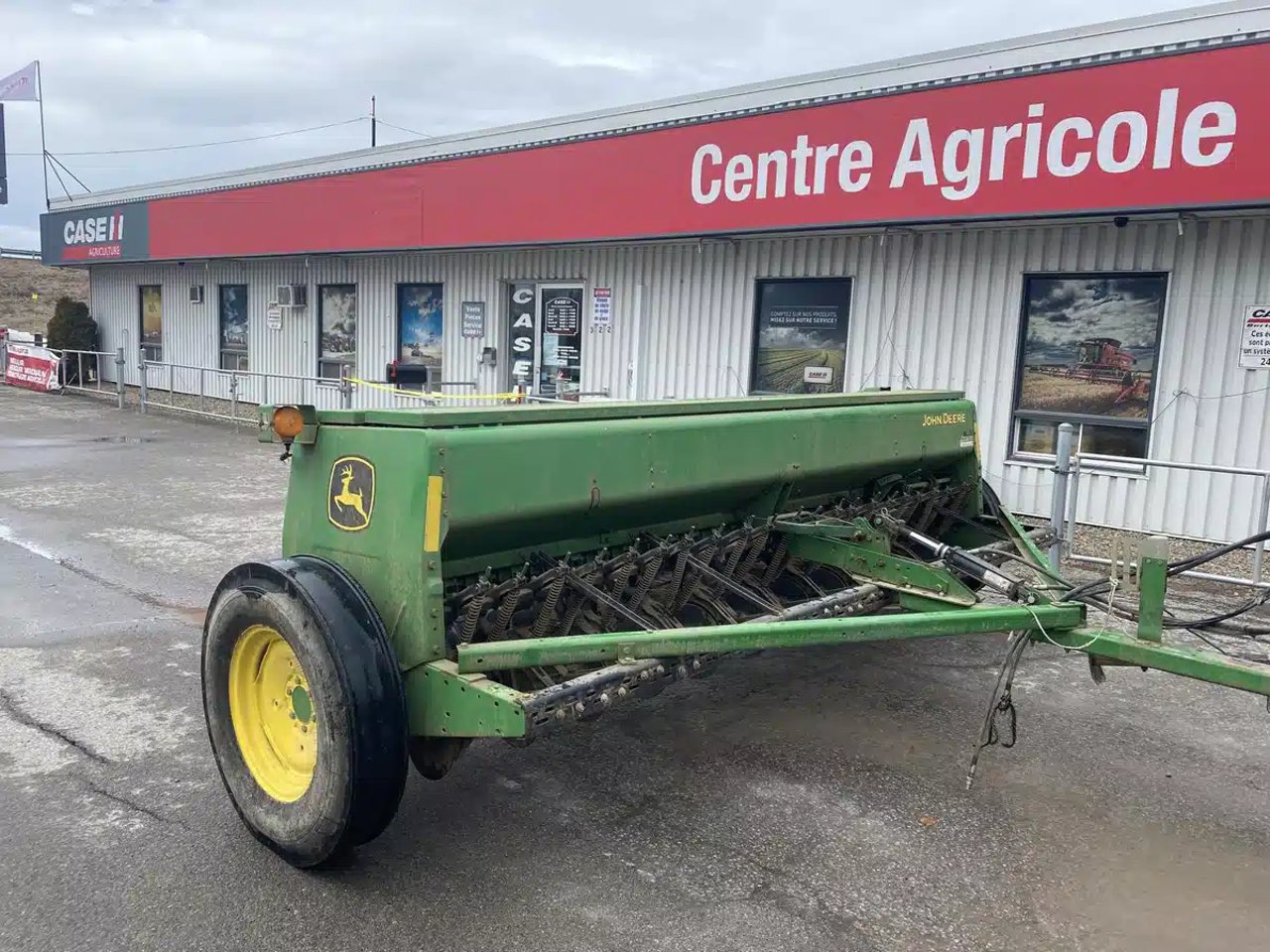 2010 John Deere 450 Semoir à engrais