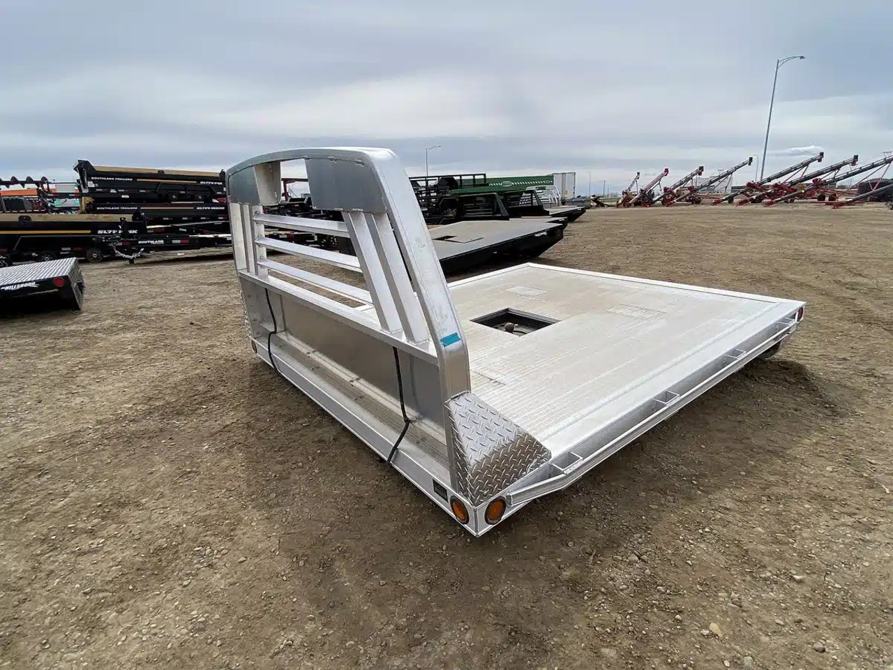 Hillsboro ALT7.5-8.5-A-60-EXT-90 Deg F/G Trailer