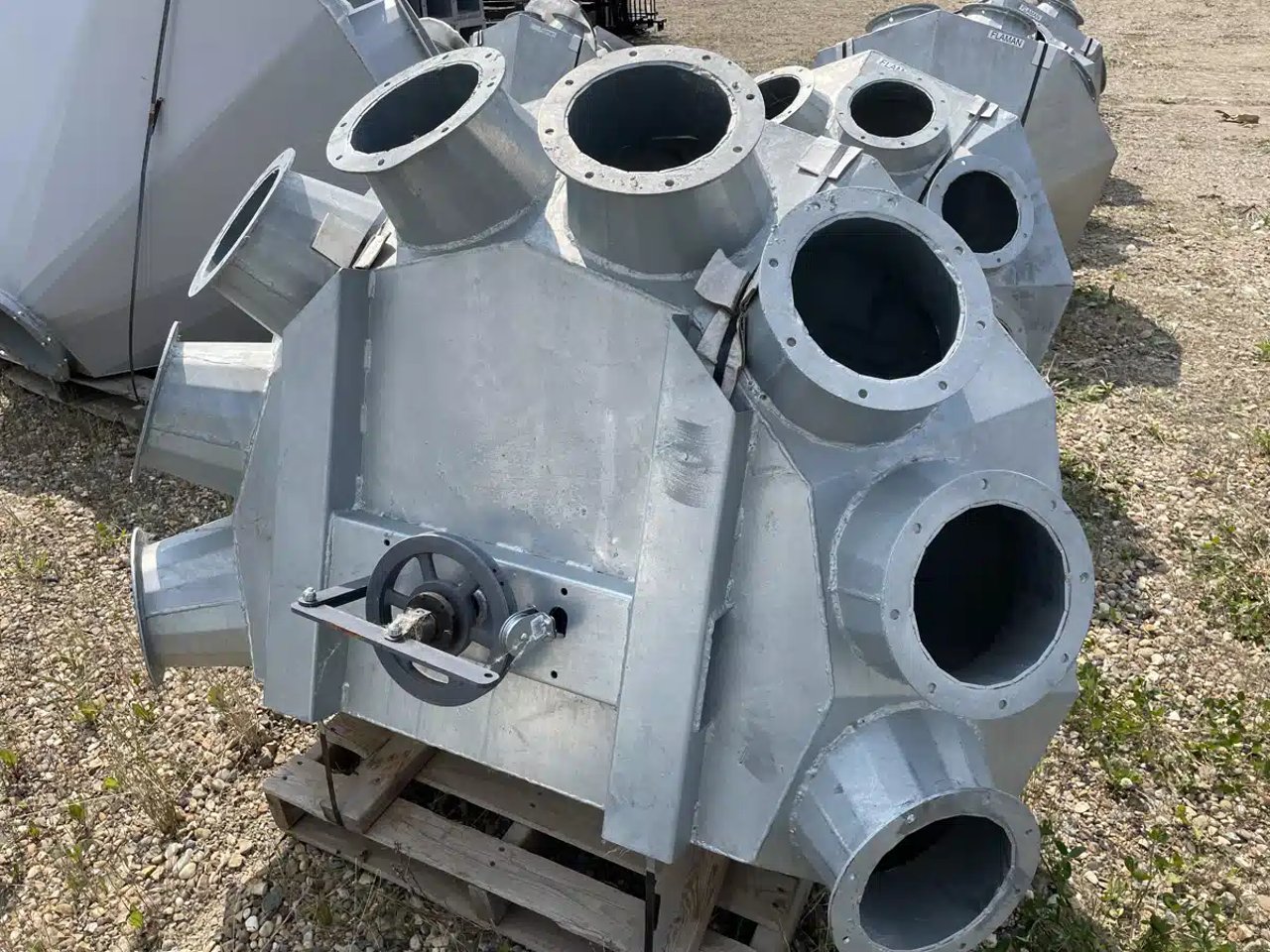 2022 Norstar Industries 8' Nettoyeur à grain