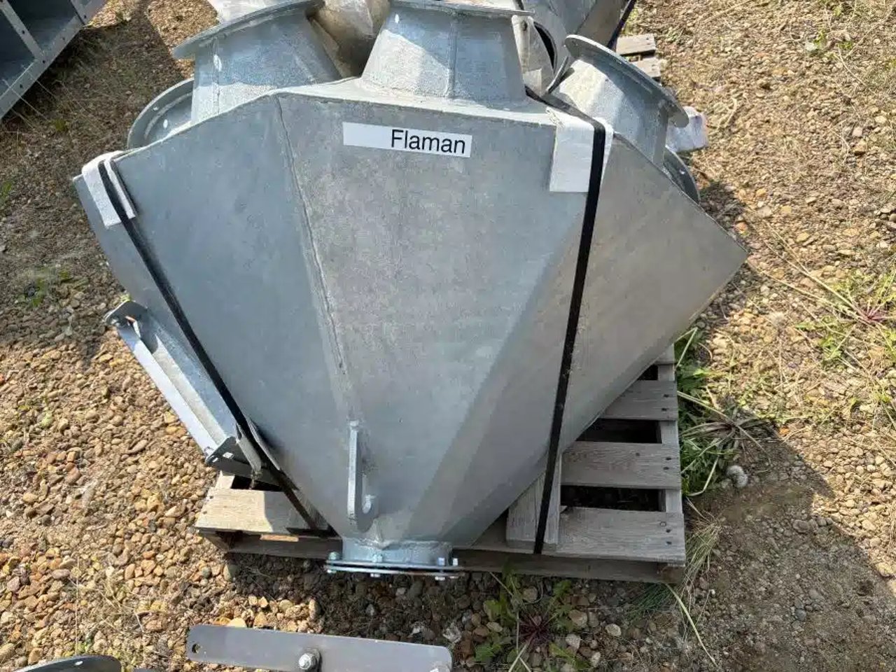 2022 Norstar Industries 6" 6 Spout Nettoyeur à grain