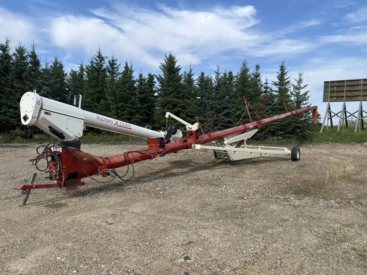 2016 Farm King 1385 Vis à grain