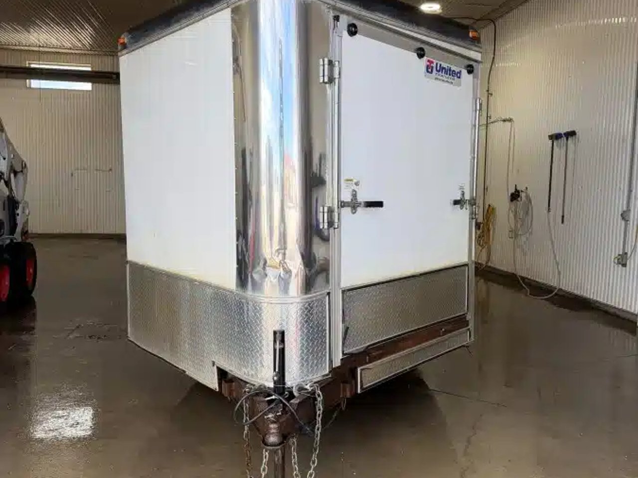 2012 8.6 X 20 Remorque fermée