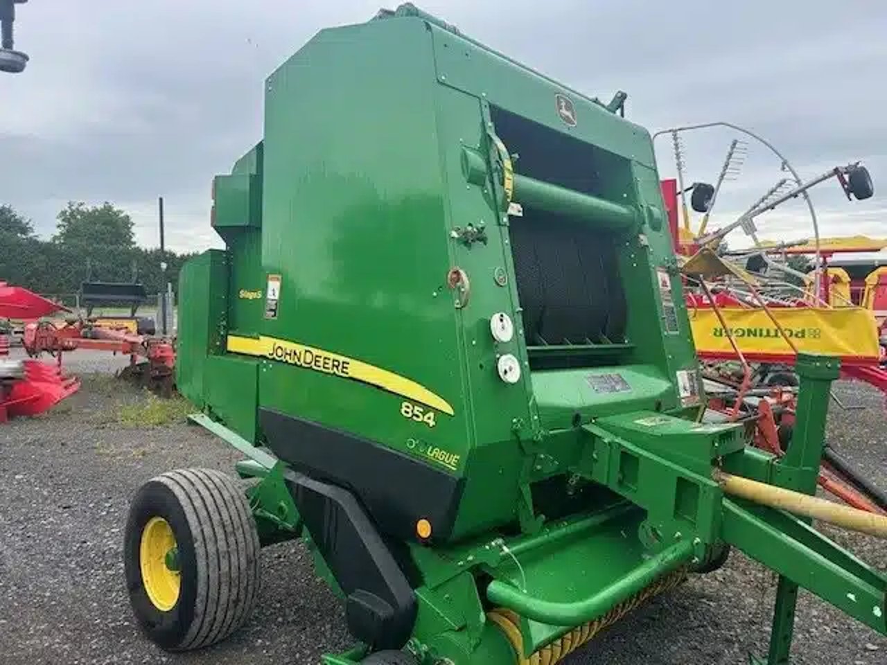 John Deere 854 Presse à Balle Ronde