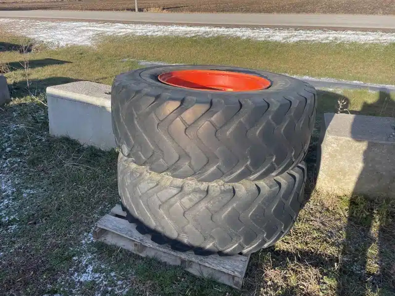 17.5-R25 Pneus