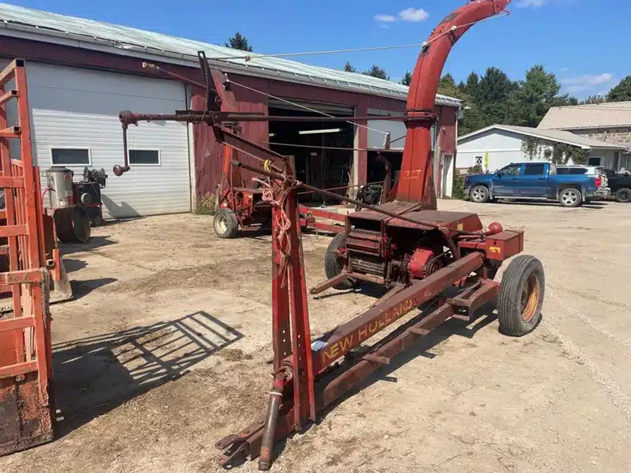 New Holland 717 Fourragère