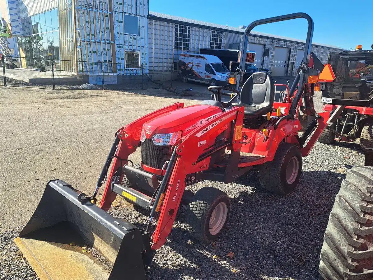 2023 Massey Ferguson GC1723 Tracteur