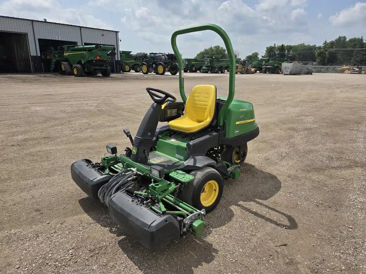 2019 John Deere 2500B tondeuse de terrain de golf