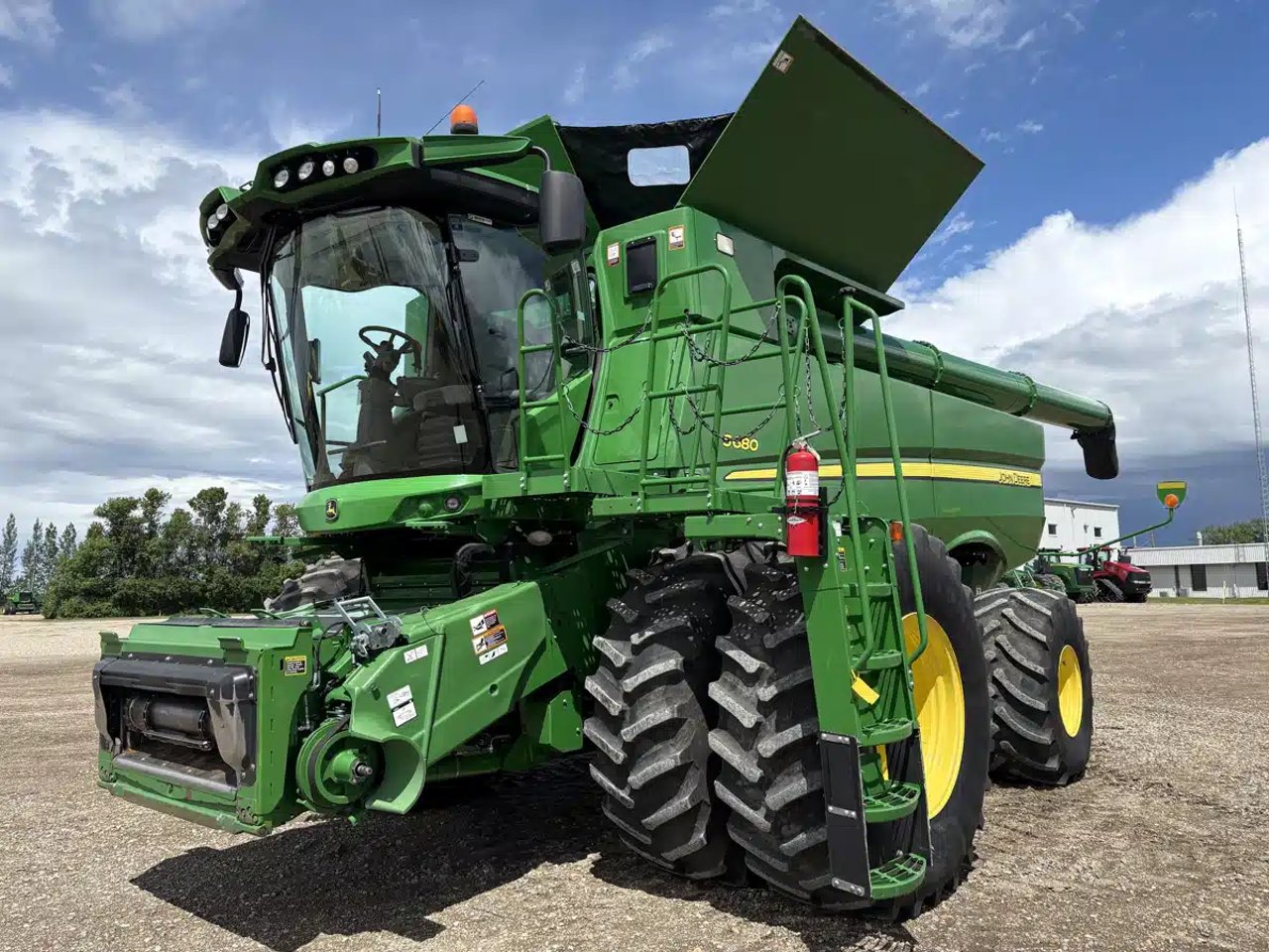 2017 John Deere S680 Batteuse