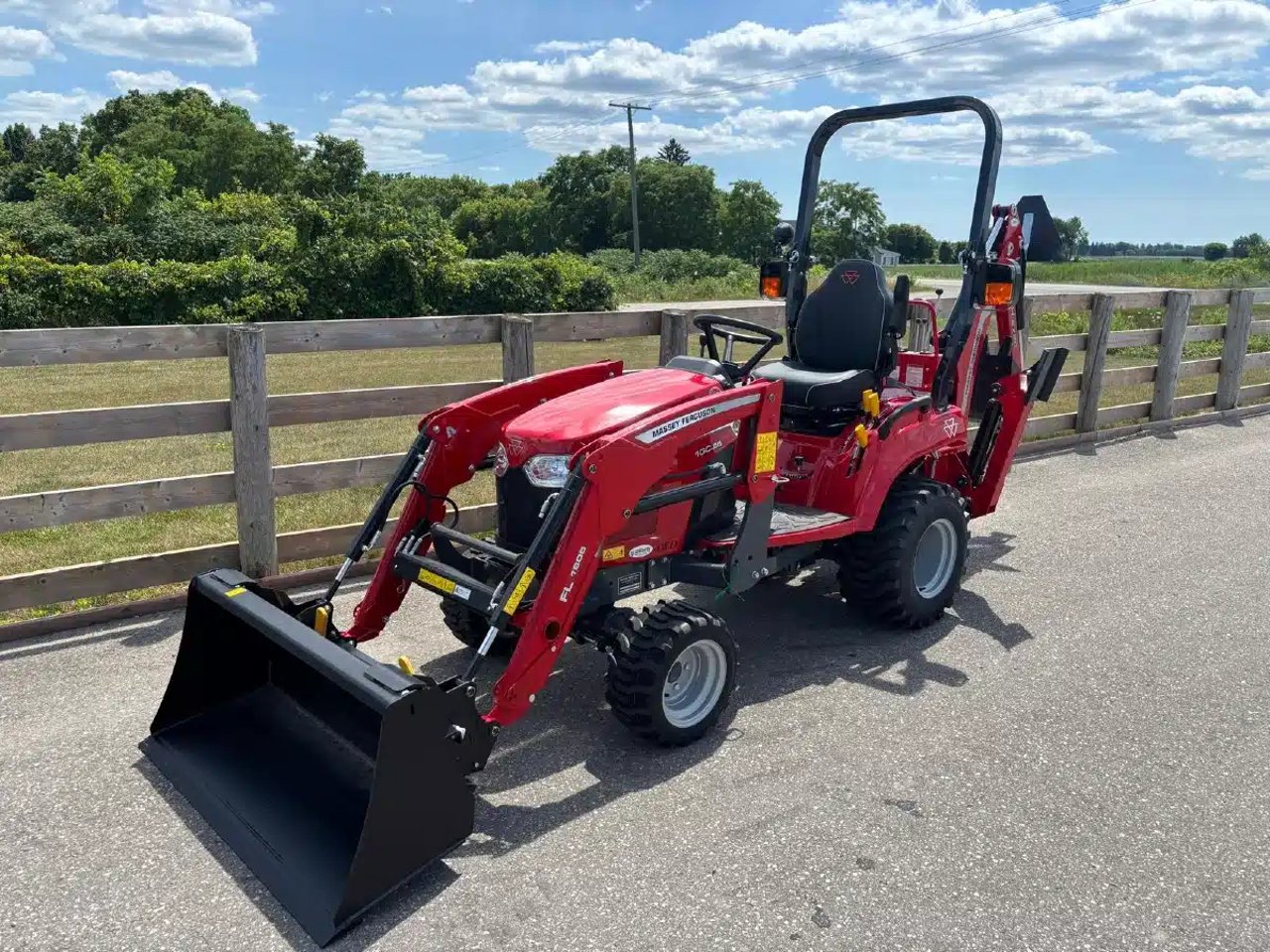 2025 Massey Ferguson 1GC.25B Tracteur