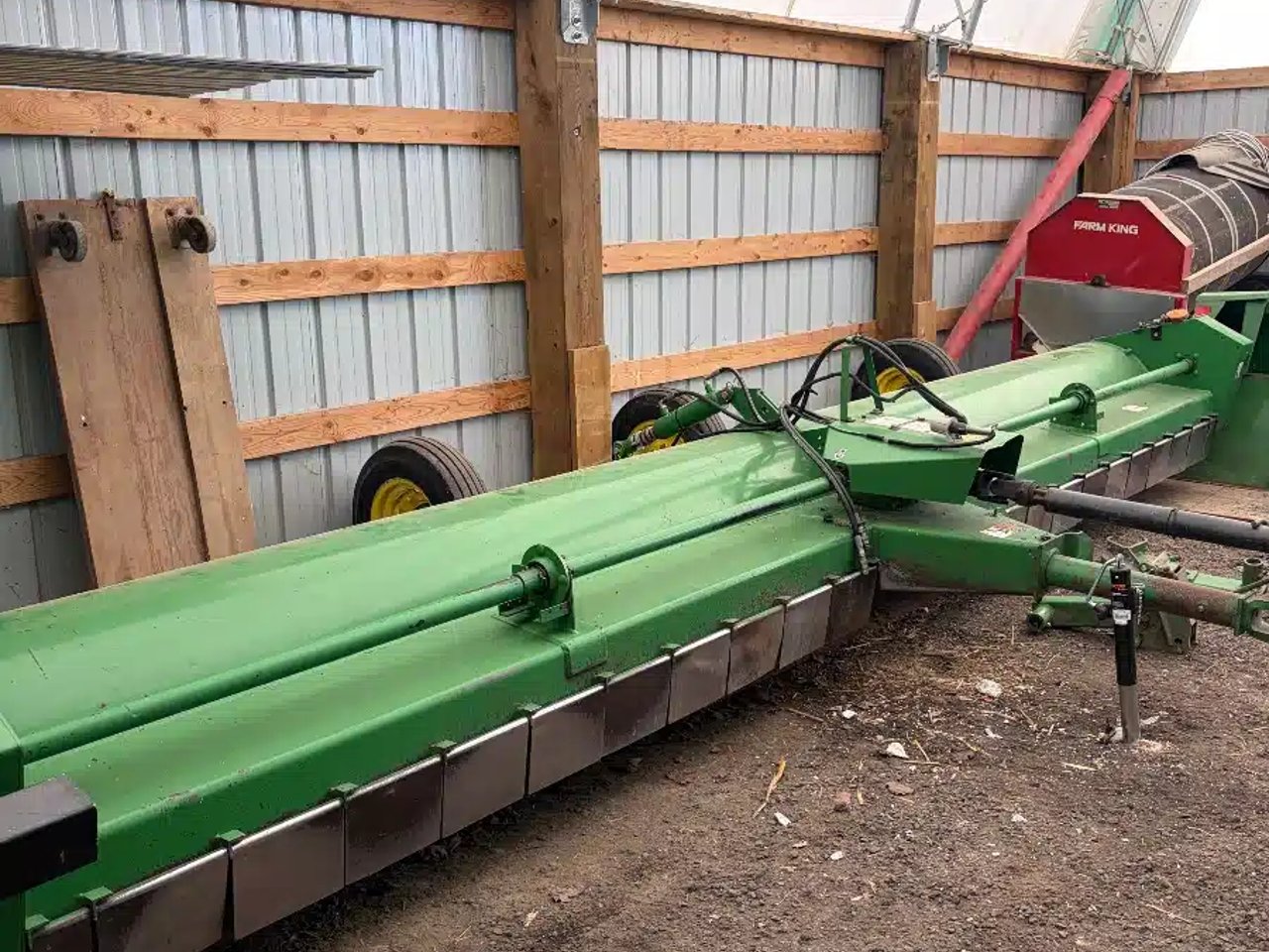 2008 John Deere 120 Broyeur à fléaux