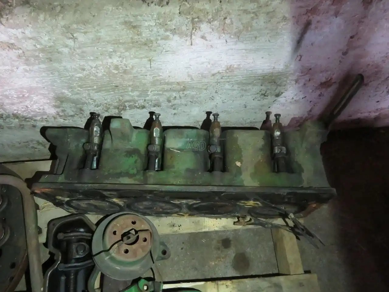 1961-1964 John Deere Cyl Head pièces - neuves et usagées
