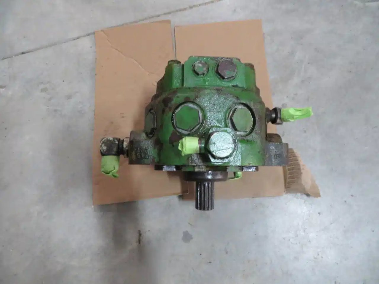1975 John Deere Hydraulic Pump pièces - neuves et usagées