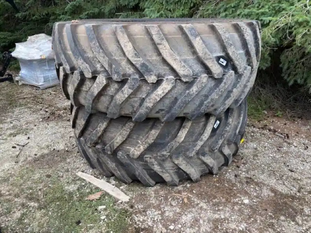 2025 CEAT Ltd. VF750/60R46 Pneus