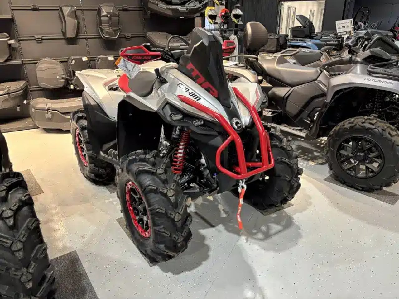 2026 Can-Am 5UTA VTT