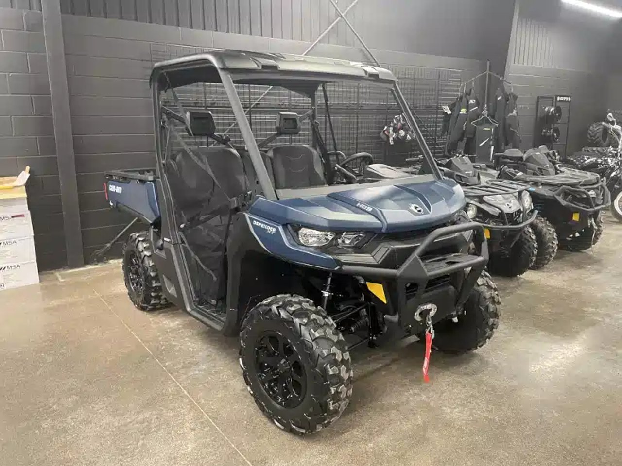 2026 Can-Am 8FTF Véhicule utilitaire