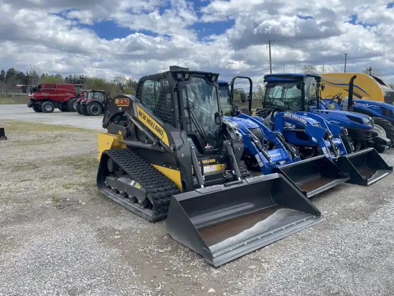 2026 New Holland C332 T4F Chargeur sur chenilles