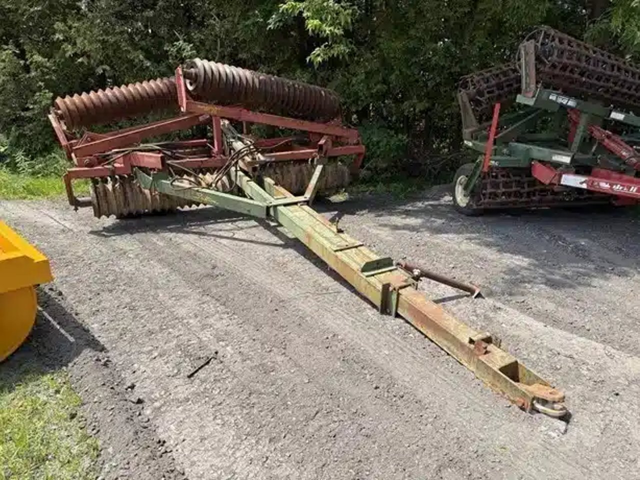 Brillion XL 144 Rouleau émotteur'