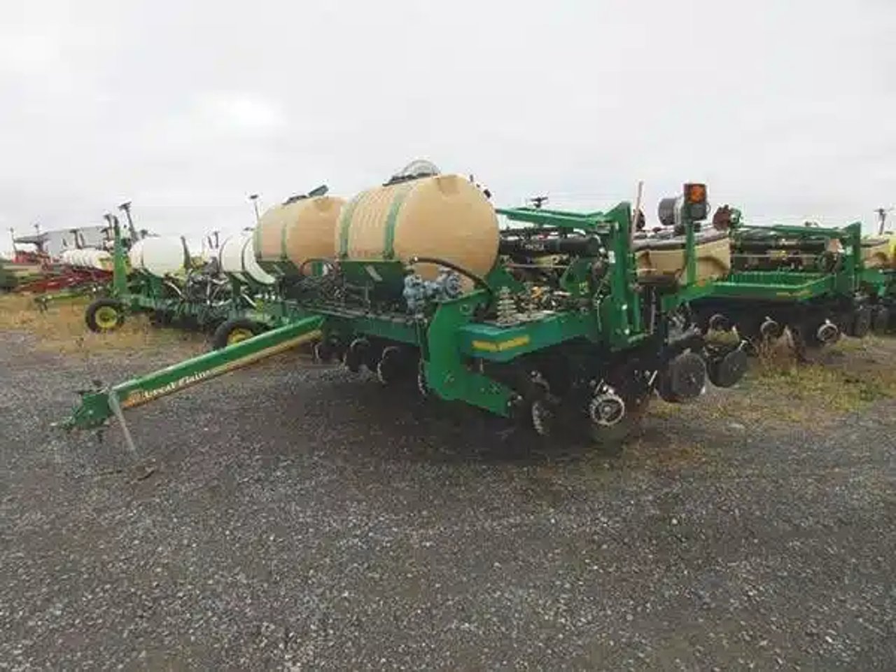 2012 Great Plains YP625A-12TR Planteur