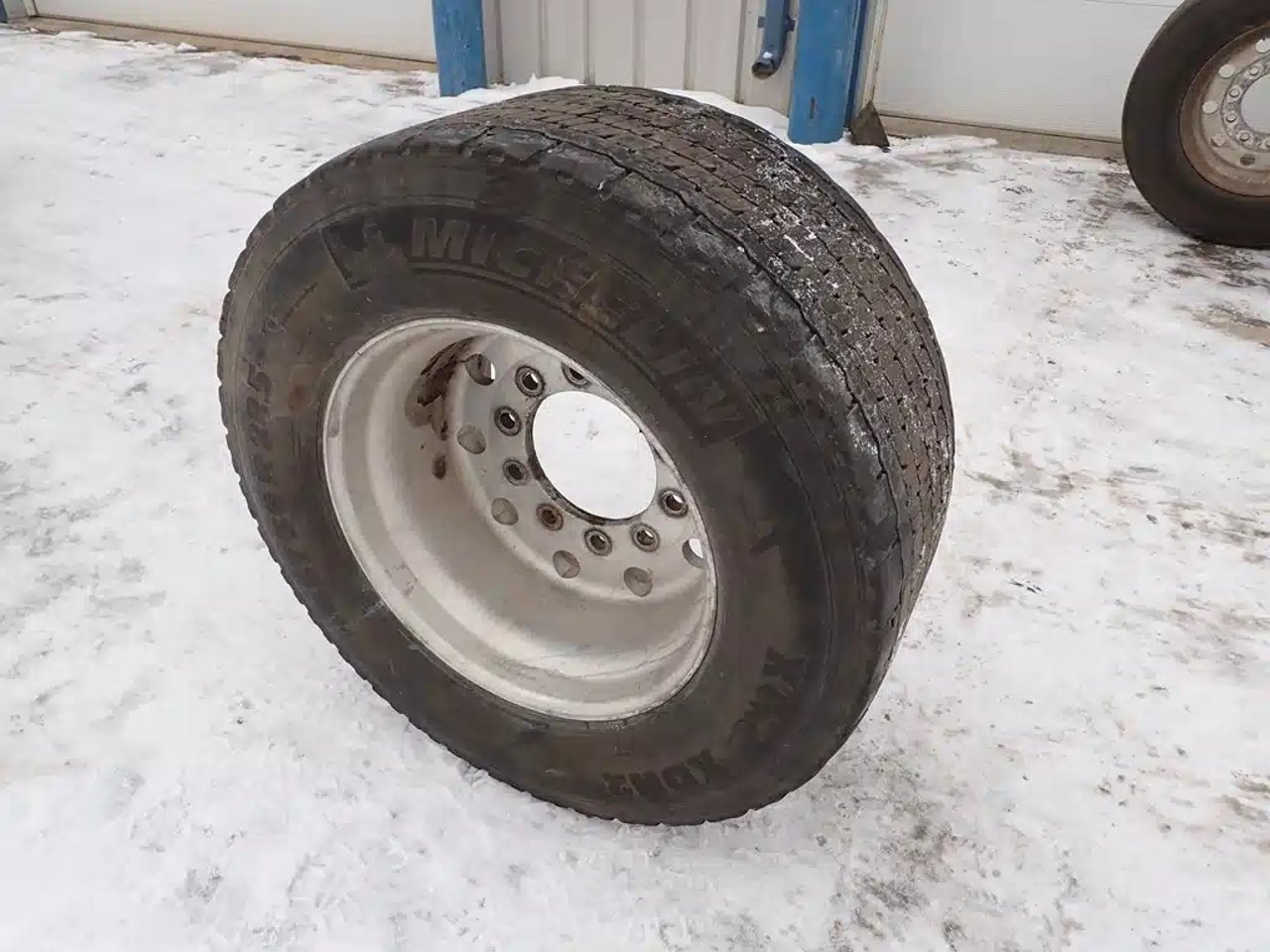 Michelin 445/50R22.5 Super Single Pneus et roues