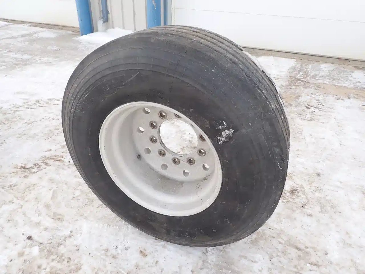 Michelin 385/65R22.5 Super Single Pneus et roues