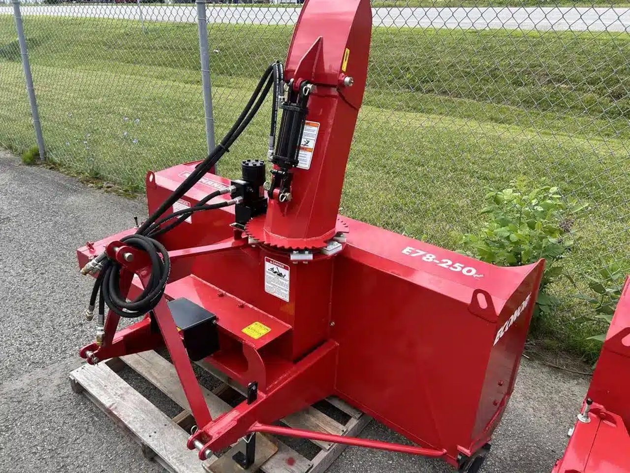2026 Normand E78-250PLUS Souffleur à neige
