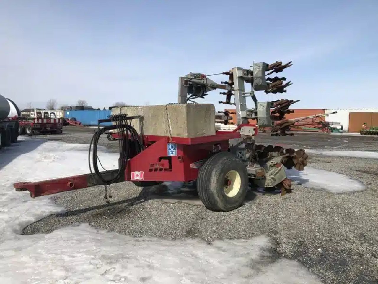 Machinerie AM 20 pieds Cultivateur