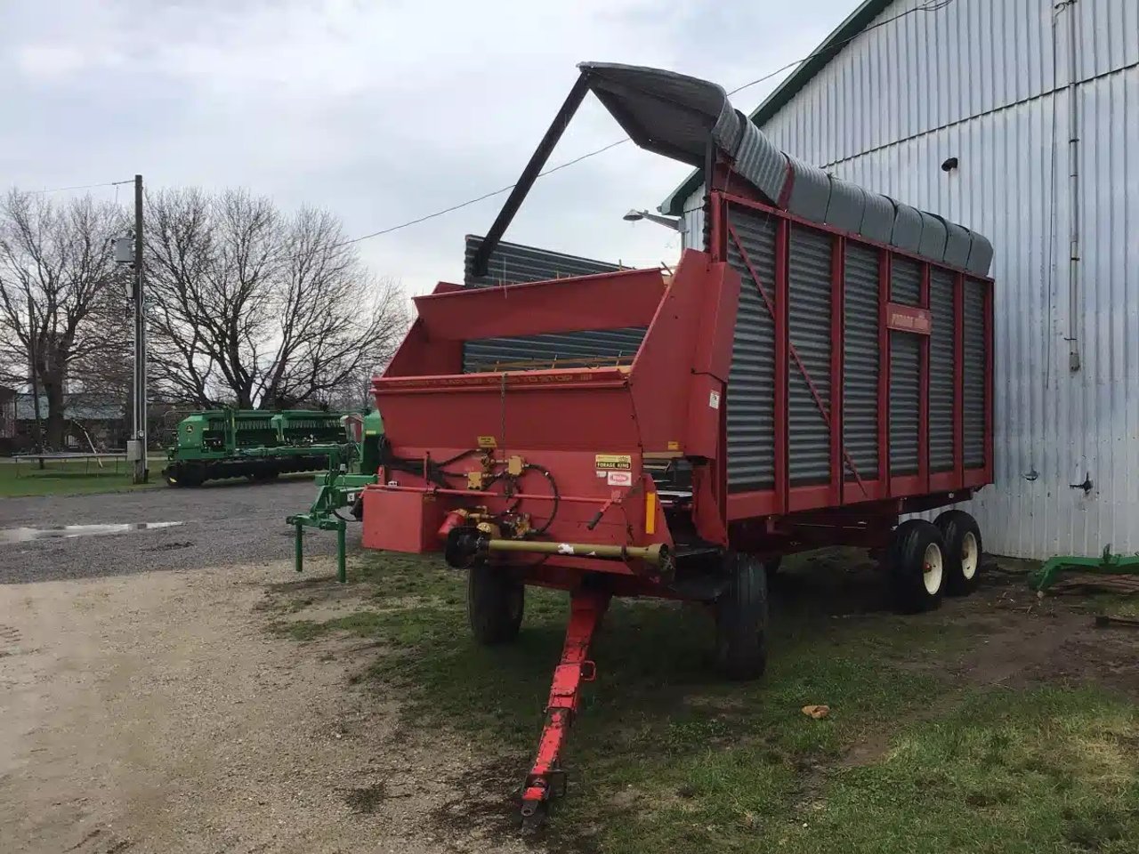 Forage King 318H Chariot à Ensilage