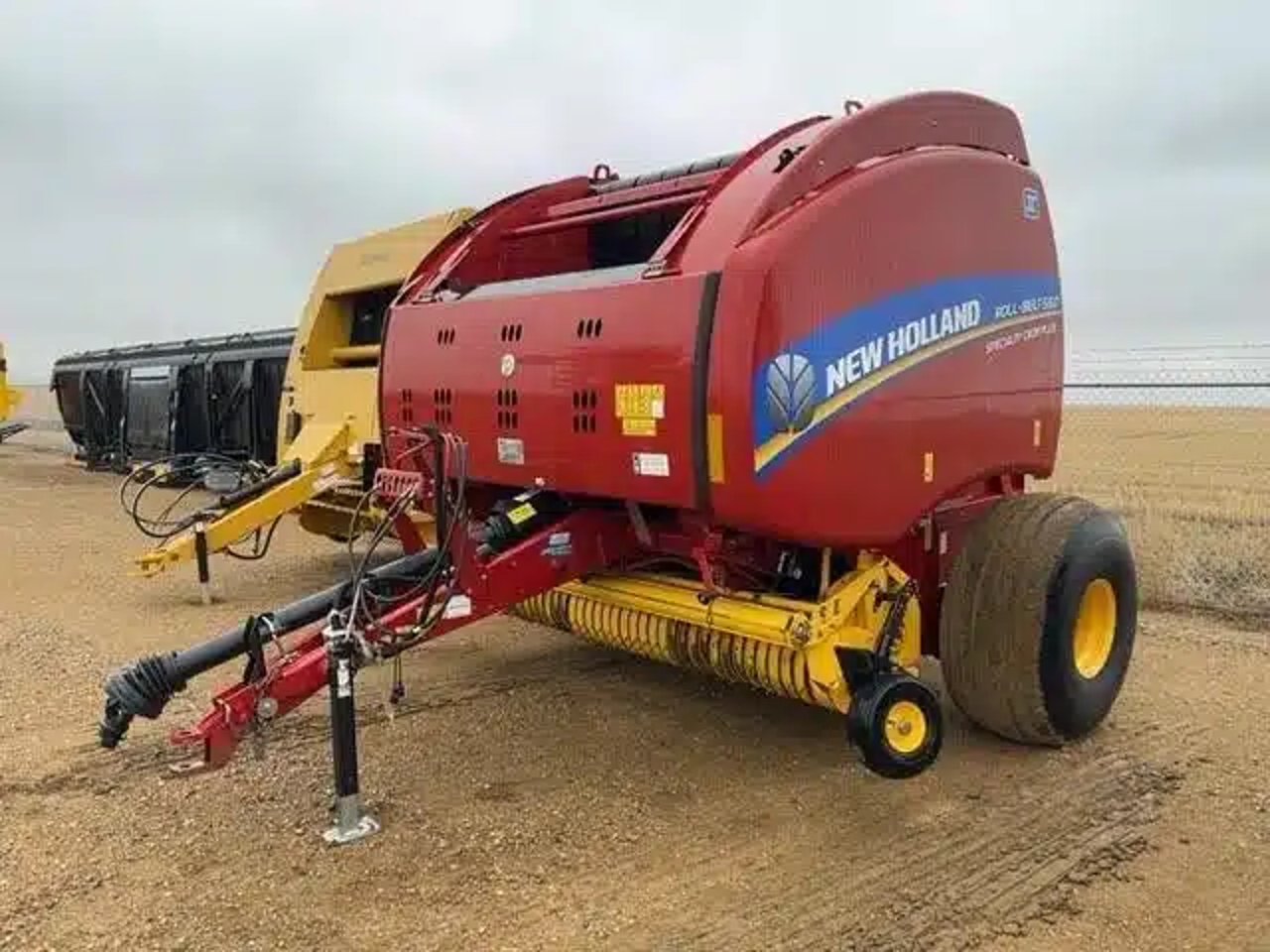 2021 New Holland ROLL-BELT 560 Presse à Balle Ronde