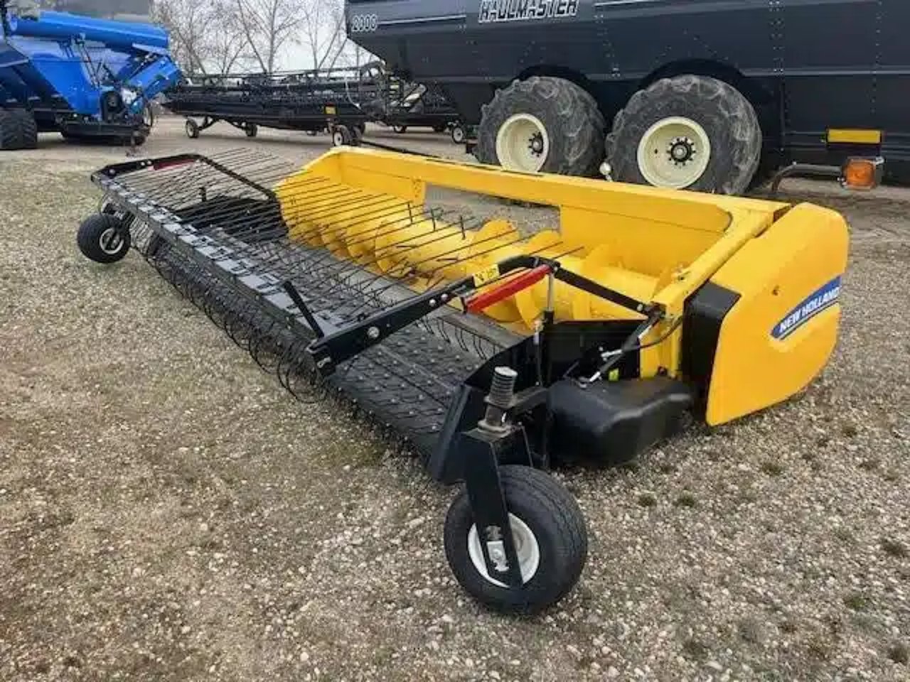 2023 New Holland 790CP Nez - Ramasseur