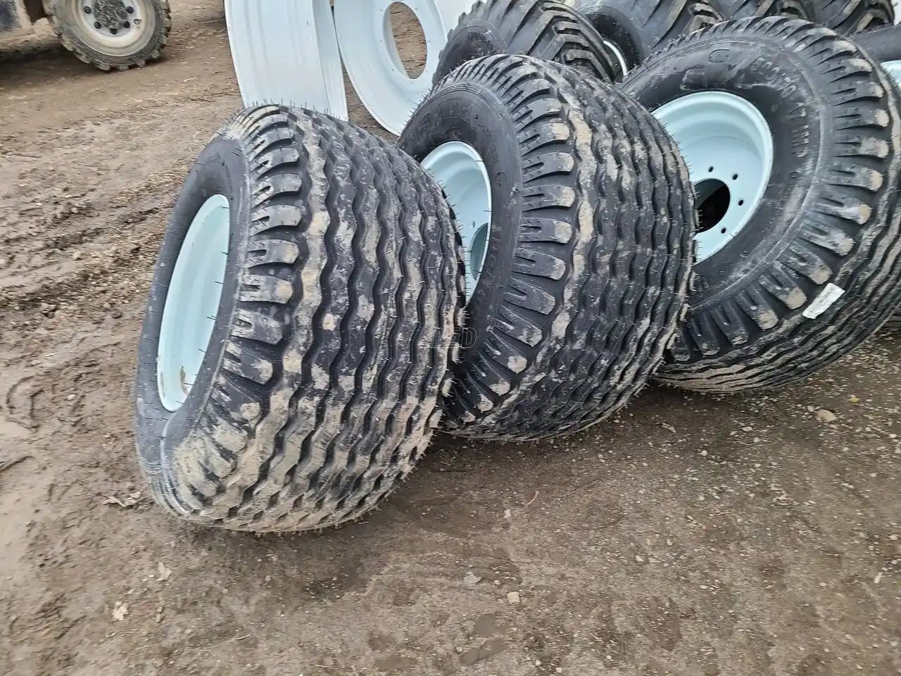 Petlas 500/50-17 Pneus et roues