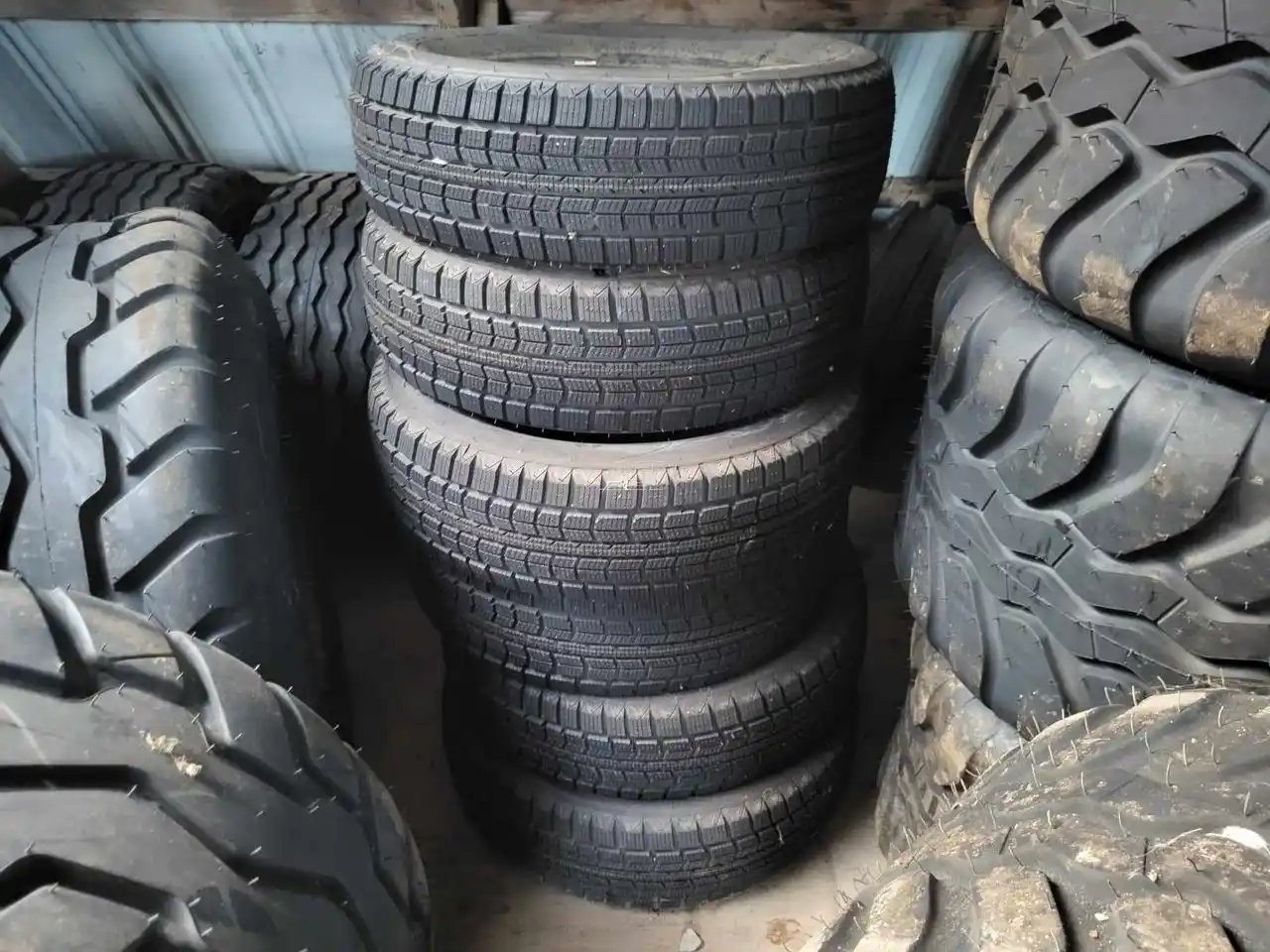 215/75R15 Pneus