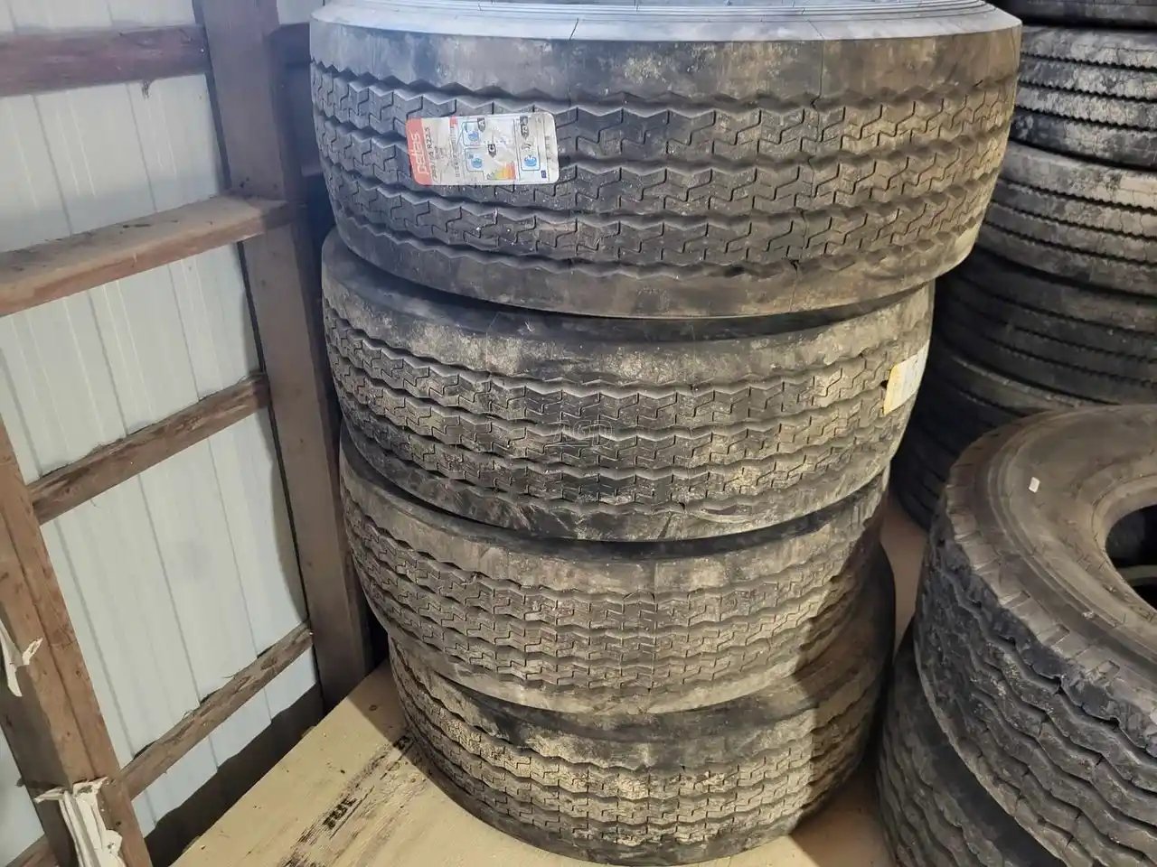 Petlas 385/65R22.5 Pneus