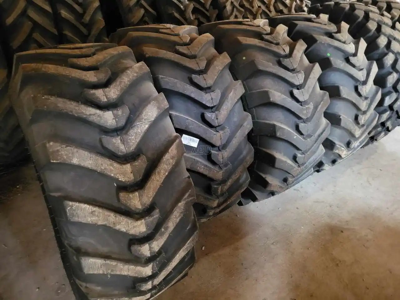 Petlas 19.5L-24 Pneus