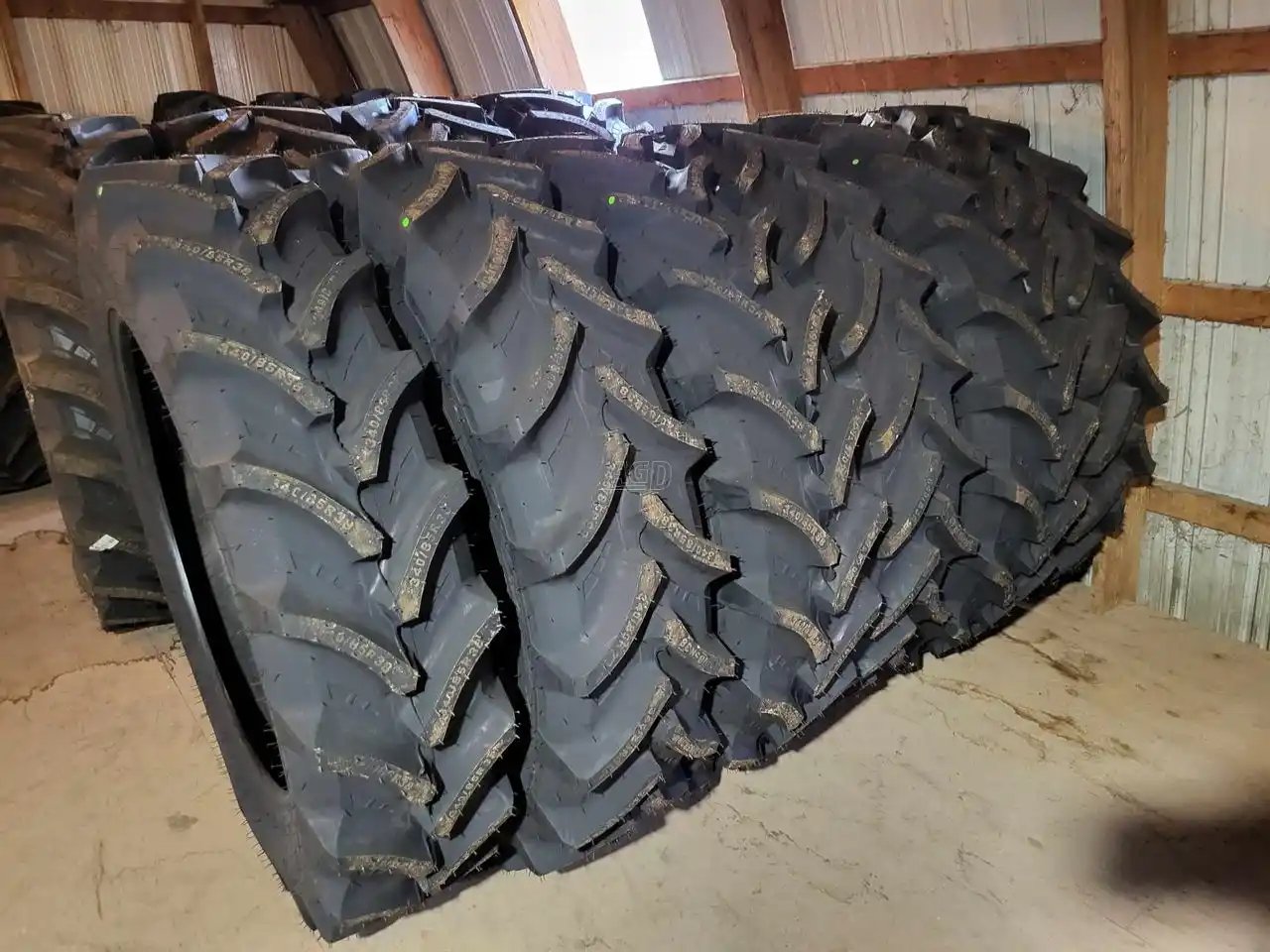 Petlas 340/85R38 Pneus