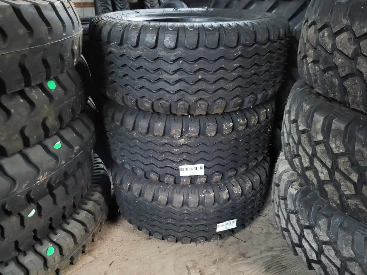 Petlas 10.0/75-15.3 Pneus