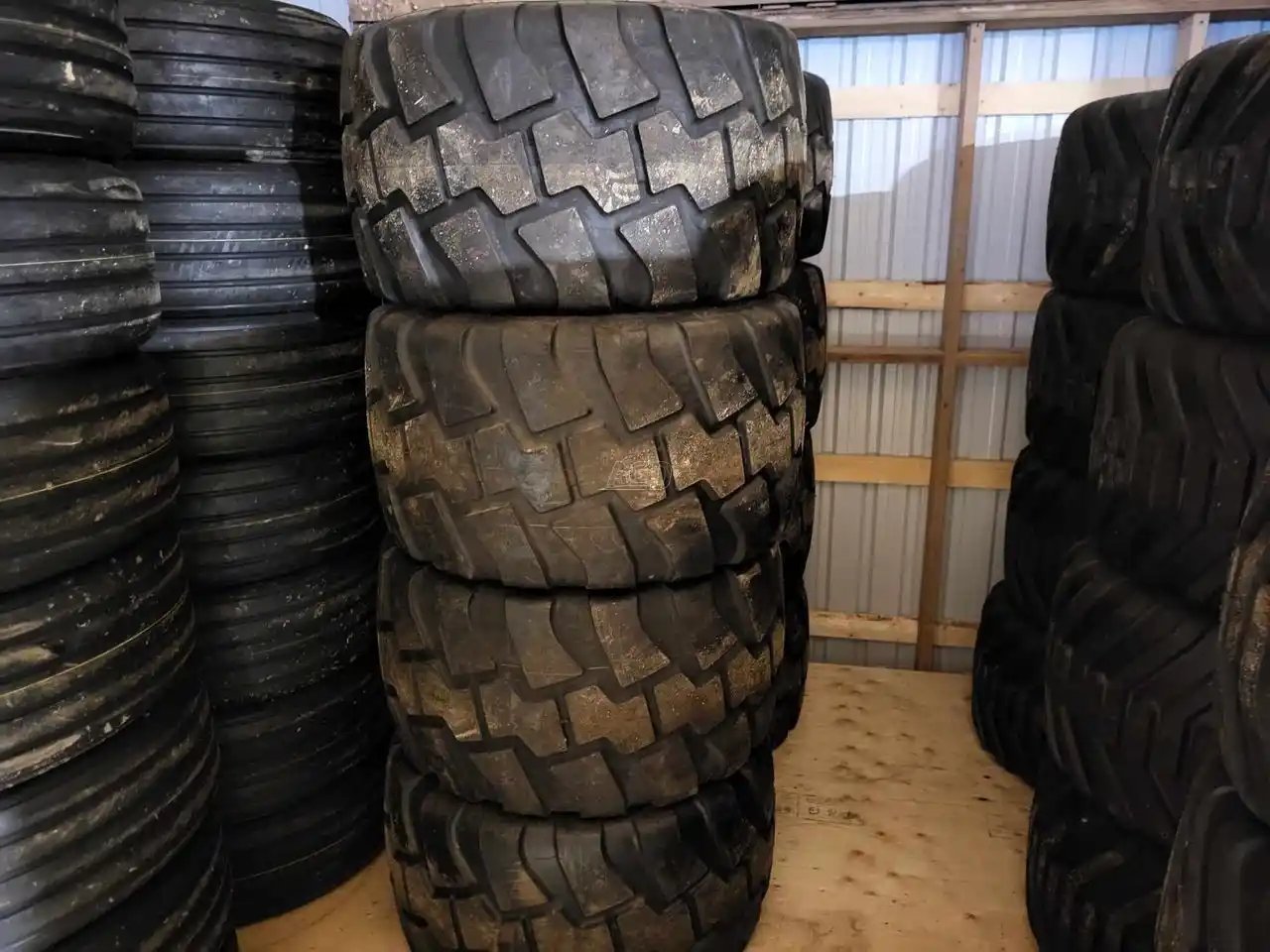 Tianli 500/50R17 Pneus