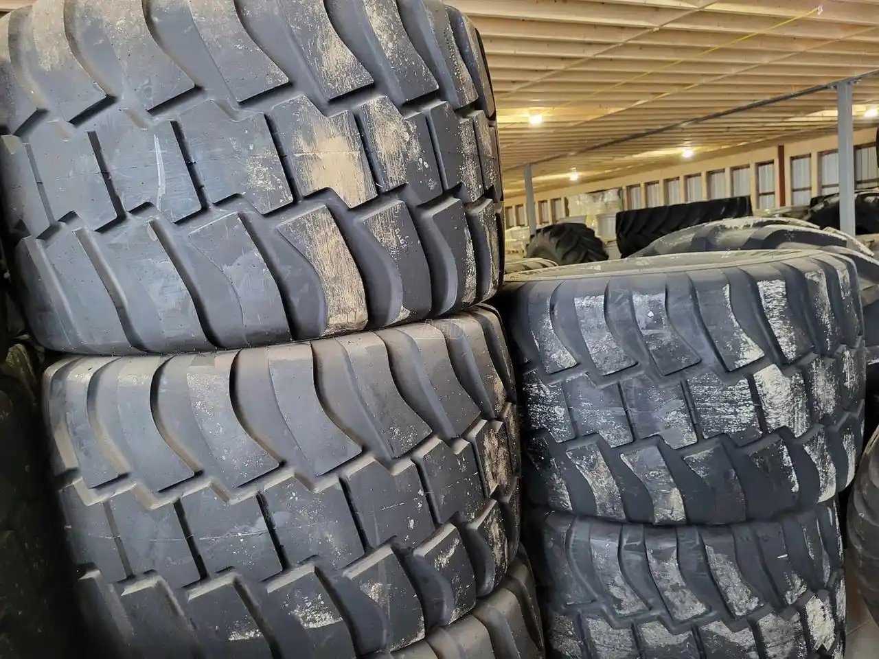 Tianli 750/45R26.5 Pneus