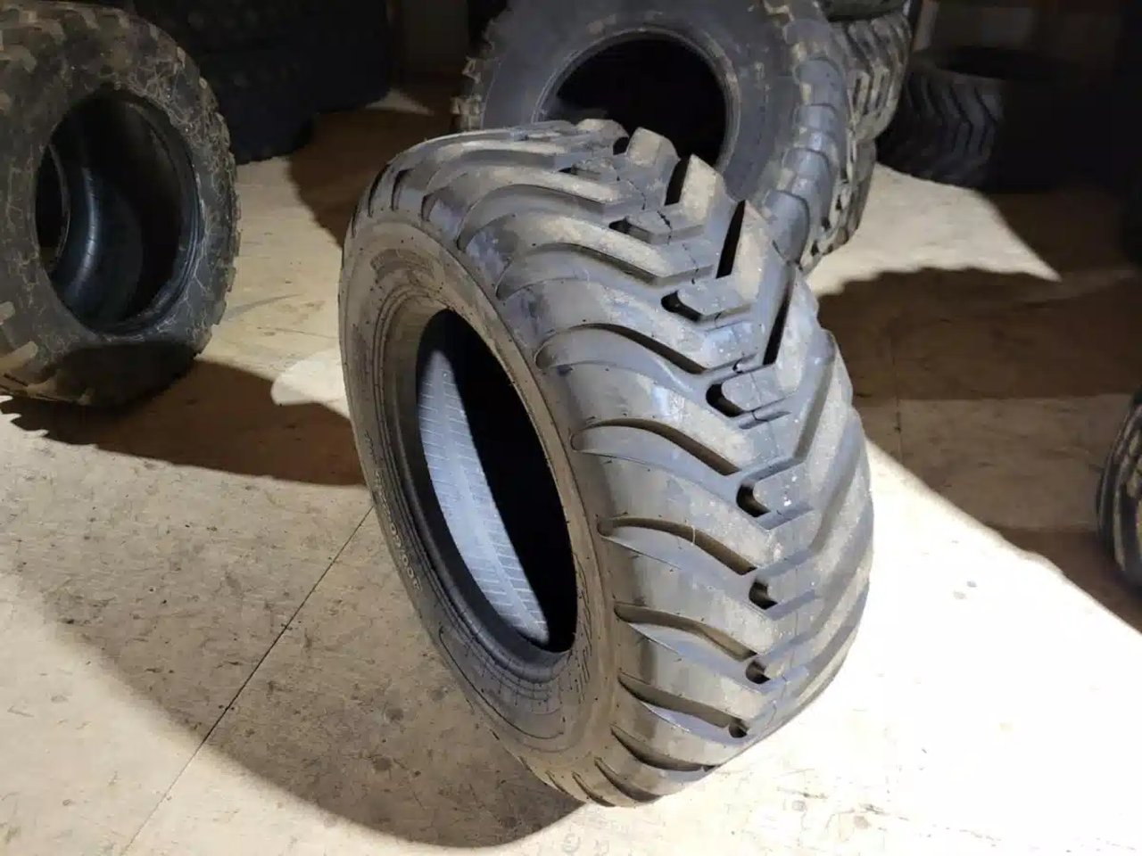 Multistar 400/60R22.5 Pneus