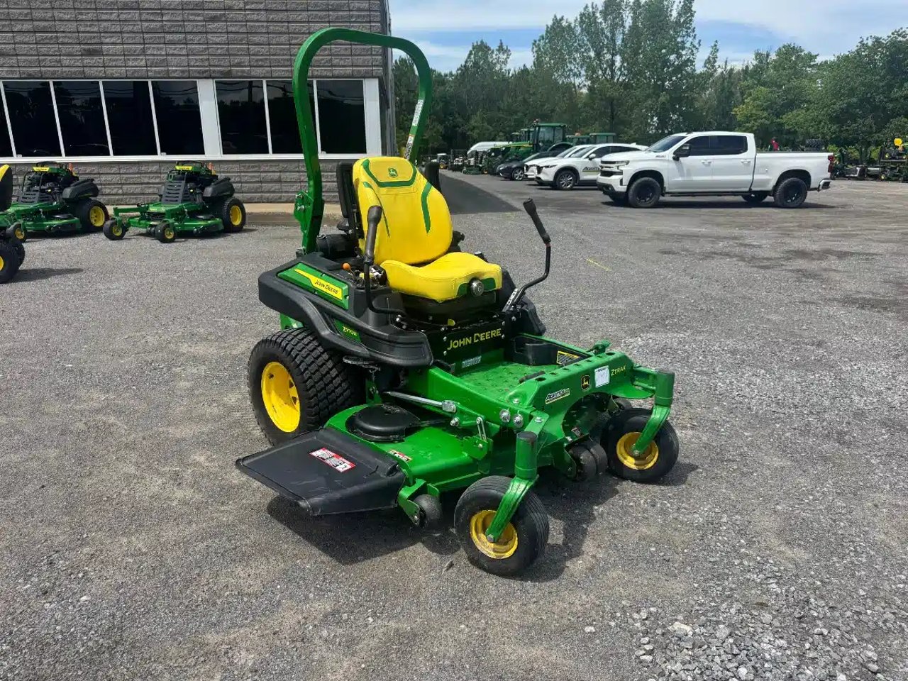 2023 John Deere Z970R Tondeuse à rayon de braquage zéro