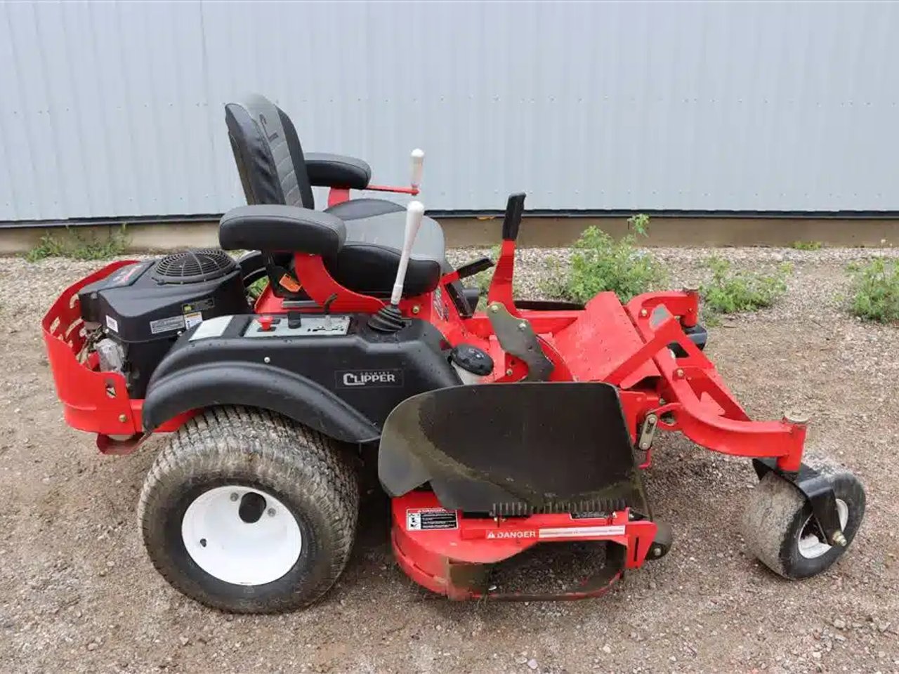 2018 Country Clipper 2454 Tondeuse à rayon de braquage zéro