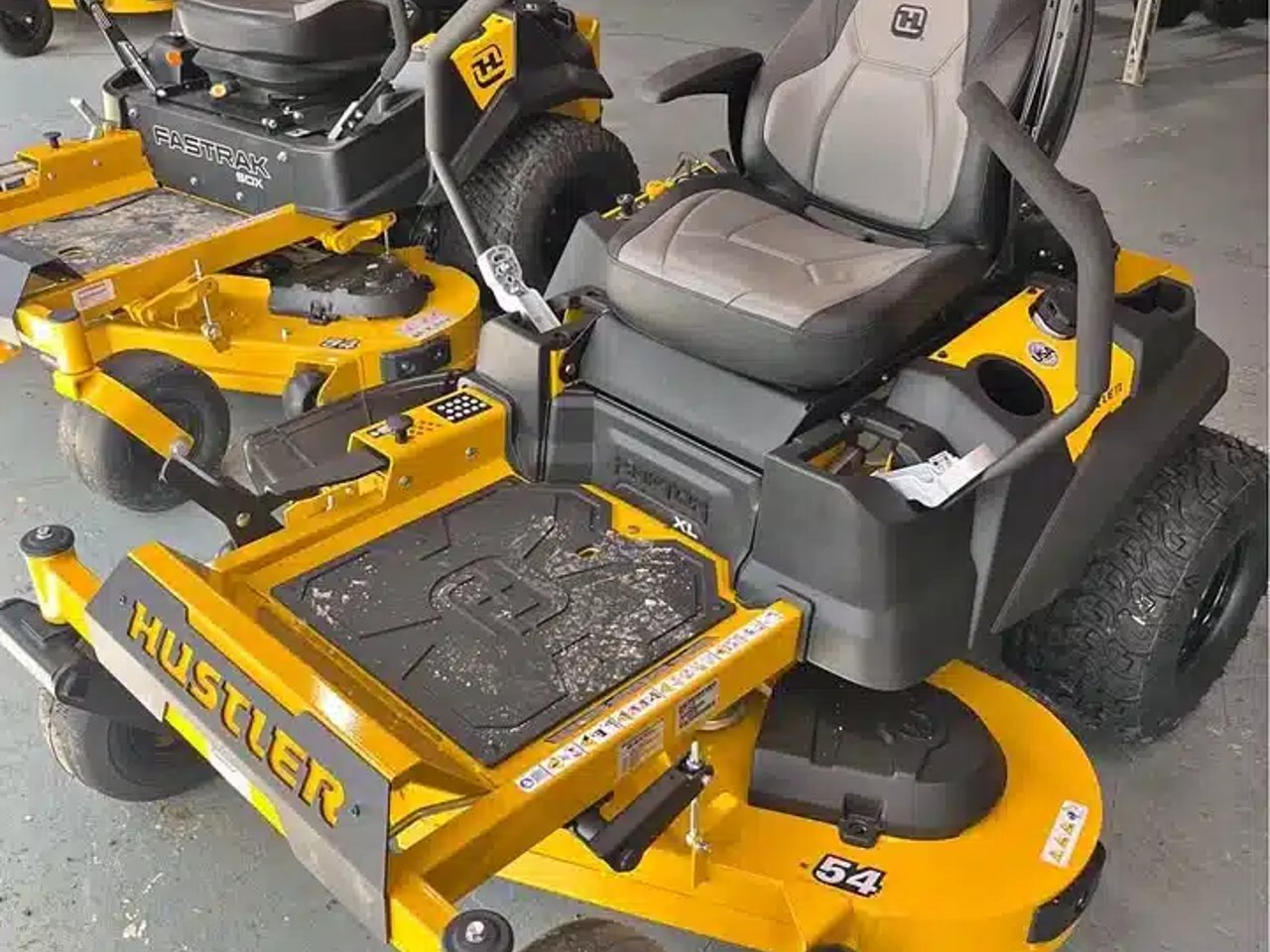2026 Hustler Equipment Raptor XL Tracteur à pelouse
