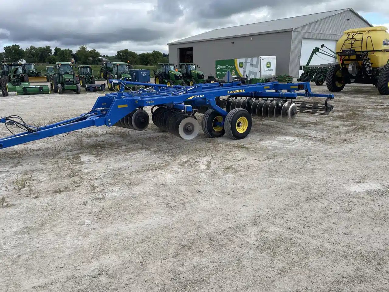 2014 Landoll 7410-14 Labour vertical
