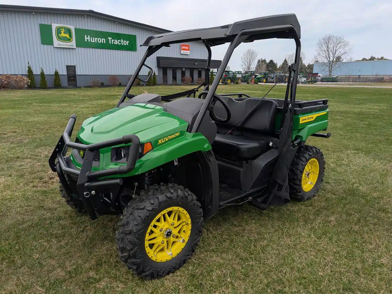 2024 John Deere XUV 590M VTT
