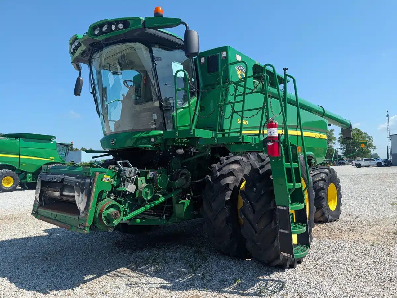 2014 John Deere S690 Batteuse