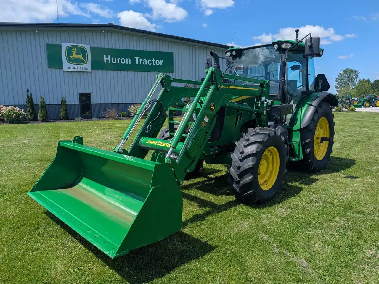 2024 John Deere 5120M Tracteur