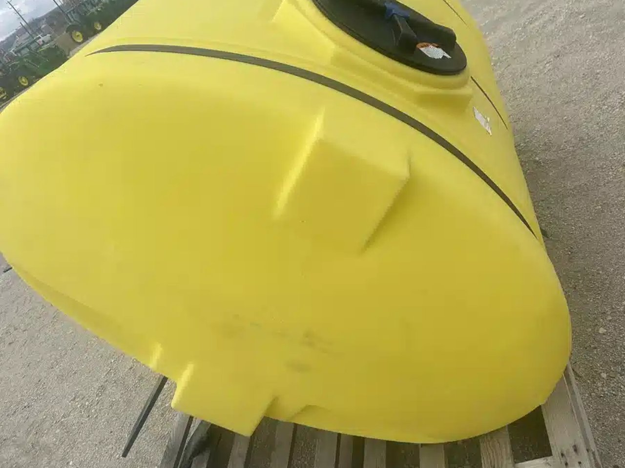 John Deere 500 GALLON TANK VTT