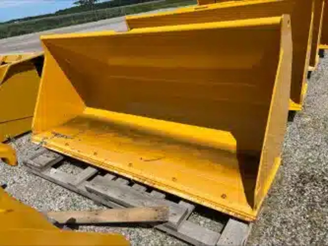 John Deere 2.0 CU YD Godet (bucket)