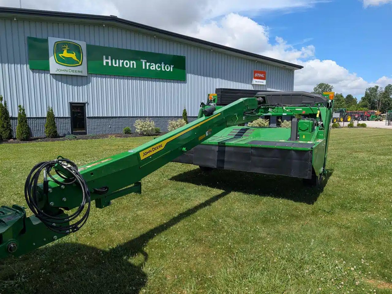 2025 John Deere C350 Faucheuse-conditionneuse